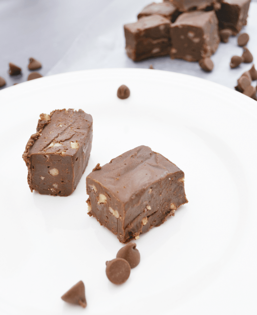 Looking for the best easy fudge recipe? This one is super simple to make and has a rich and delicious taste. 