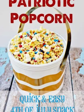 Patriotic Popcorn: Quick and Easy 4th of July snack!