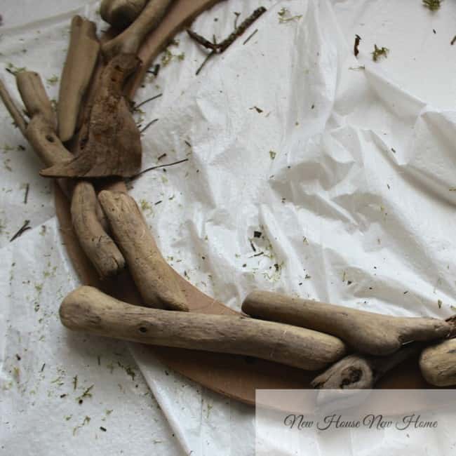 How to make a driftwood wreath.
