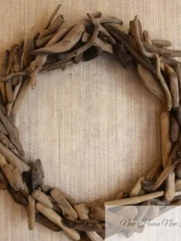 How to make a driftwood wreath.