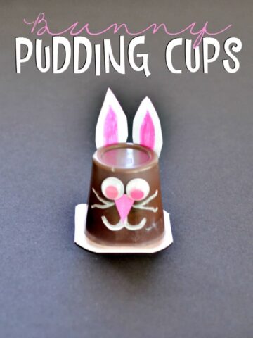 These super cute and easy bunny pudding cups make a great classmate treat. Great for Valentine or Easter!