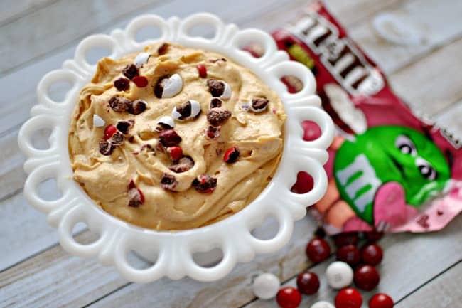 This sweet dessert Red Velvet cookie dip is perfect for any party and great with your favorite graham snack.