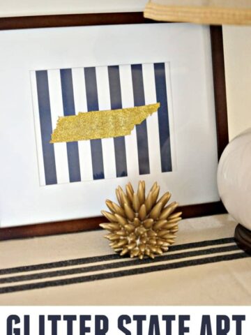 I love how easy and inexpensive it is to create this glitter state art. Perfect piece to diy for your own home or make as a gift for someone else. Plus a mess free version included!