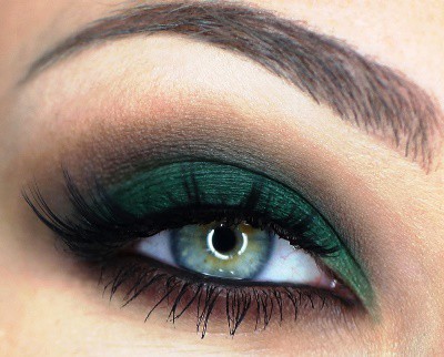 Green Eyeshadow Looks for St. Patrick's Day - This Girl's Life Blog