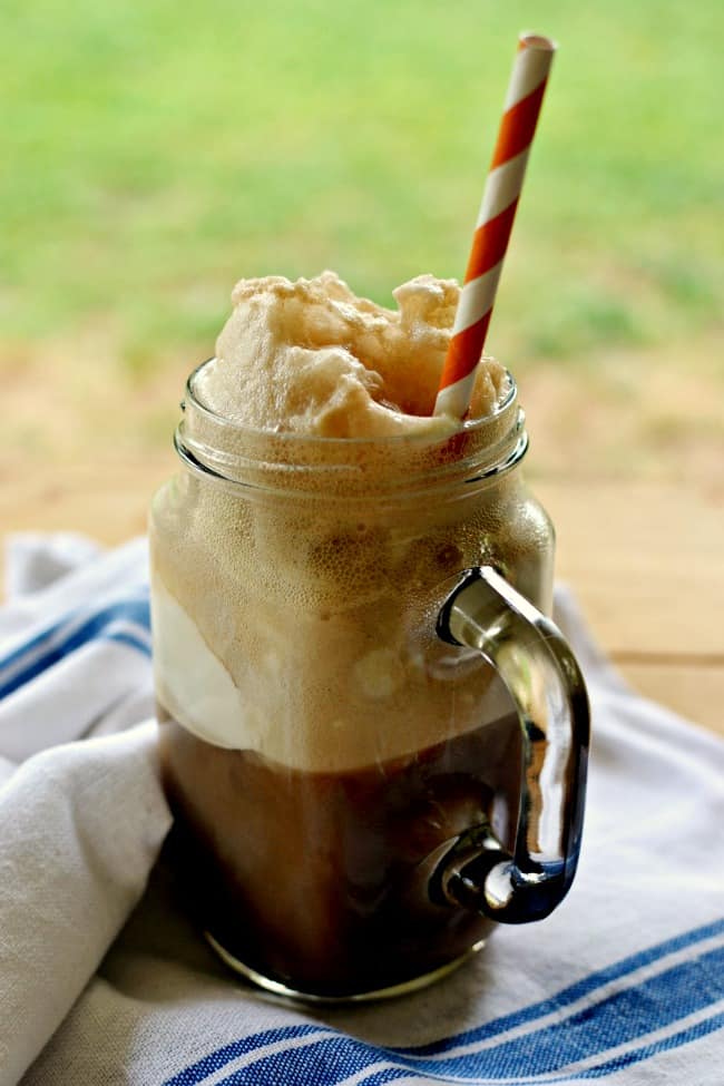 Classic Root Beer Floats + Adult Version too!