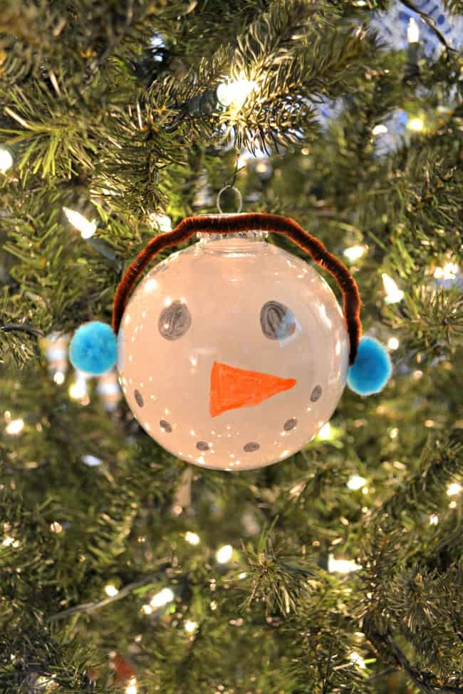 You can't get easier than this super cute snowman ornament craft. It is perfect for the kids to help with.