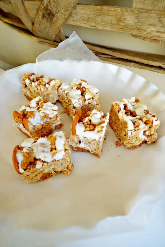 These delicious treats filled with Nilla wafer, peanut buttery, marshmallow goodness. You will definitely want this at your next holiday party.
