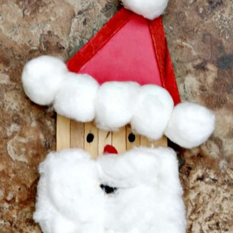 While your kids are waiting for Santa how about creating Santa with this really cute Popsicle Stick Santa craft. All you need is a few simple supplies.