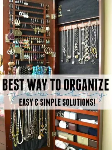 Looking for the best way to organize jewelry? Check out these easy and simple solutions to fix that mess of tangled earrings, necklaces and more.