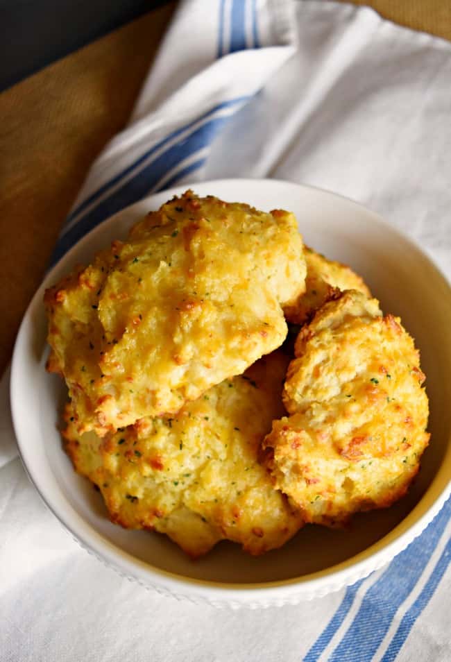 cheddar bay biscuit recipe video