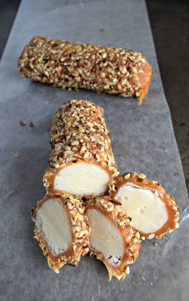 Pecan Log Roll Recipe (2024)