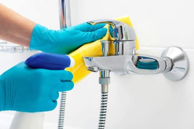 The key to how to clean your bathroom fast! Don't spend entire weekends cleaning your house when all you really need is a few tips to keep it tidy.