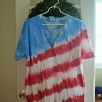 Learn how to make tie dye shirts easily with these simple steps. This American flag pattern is perfect for the 4th of July.
