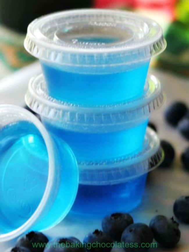 The perfect start to any adult Halloween party, these spooktacular Halloween jello shots. They are right up any of your guests' alley.