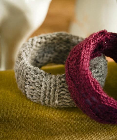 Don't throw out those old sweaters! Learn how to make new things from them with these awesome DIY ideas.