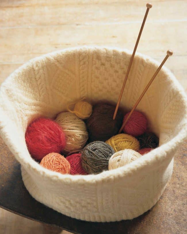 Don't throw out those old sweaters! Learn how to make new things from them with these awesome DIY ideas.