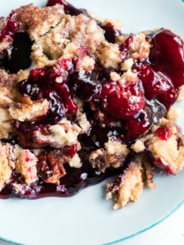 Classic mixed berry dump cake recipe today s creative ideas