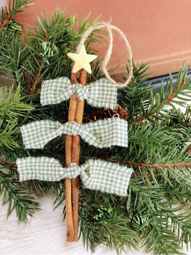 Scrap Fabric Christmas Tree Ornament | Today's Creative Ideas