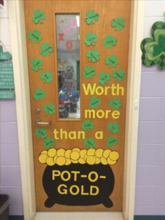 10+ St. Patrick's Day Classroom Door Ideas | Today's Creative