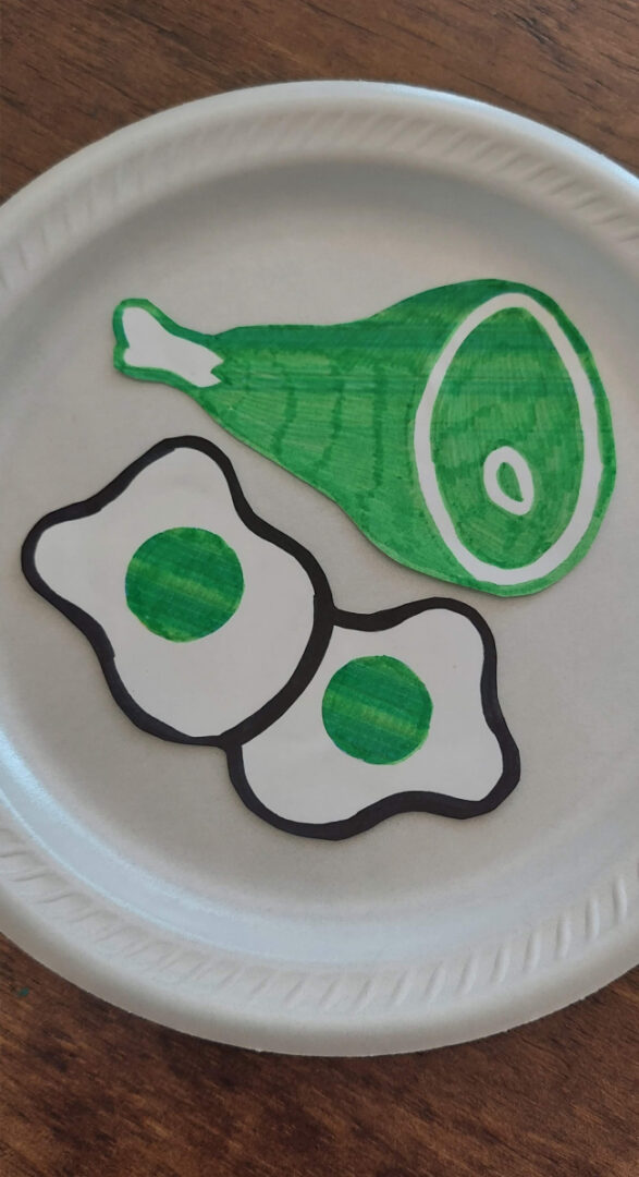 Green Eggs and Ham Paper Plate Craft + Free Printable