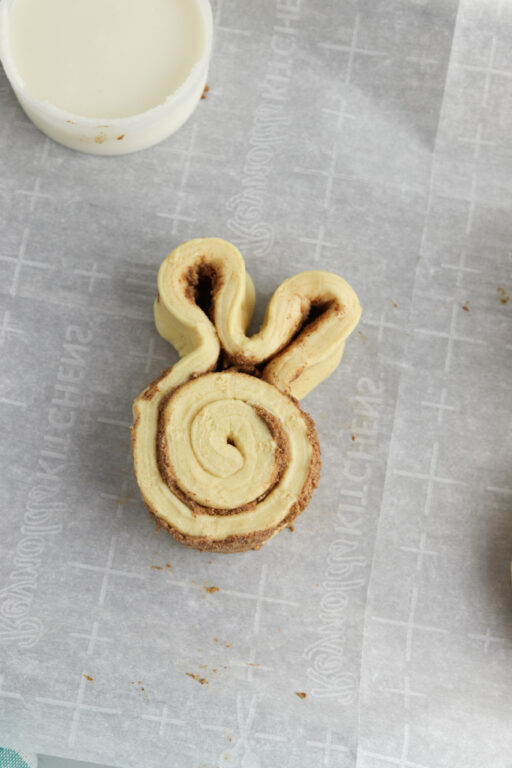 Easter Bunny Cinnamon Rolls Today's Creative Ideas