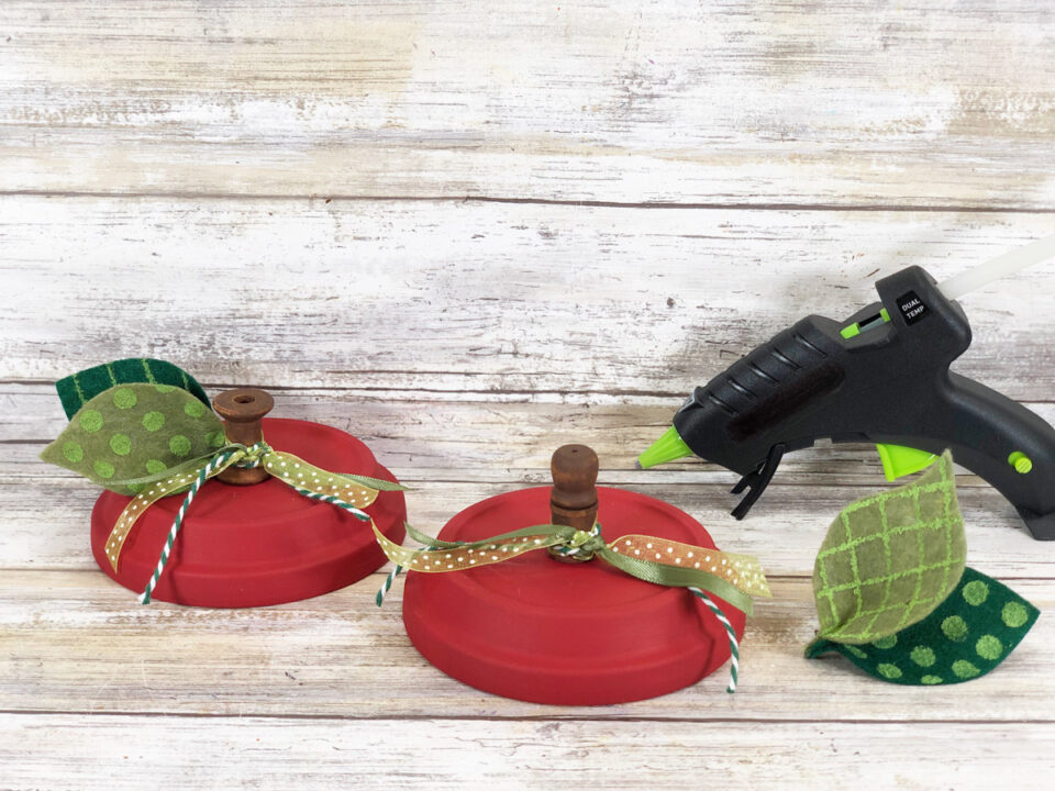 Terra Cotta Pot Apple Craft Teacher Gift Idea