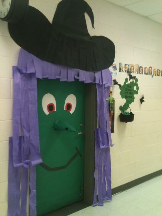 20+ Halloween Classroom Door Ideas | Today's Creative Ideas