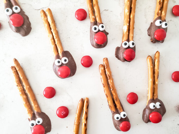 How to make Reindeer Pretzels | Today's Creative Ideas