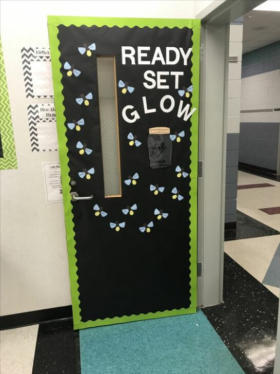 40+ Back to School Classroom Door Ideas | Today's Creative