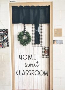 40+ Back to School Classroom Door Ideas | Today's Creative