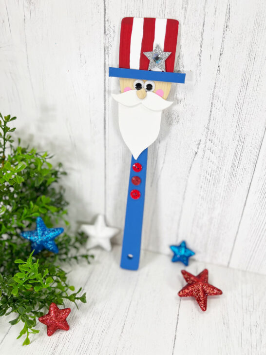 35+ Easy 4th of July Crafts for Kids to Make!