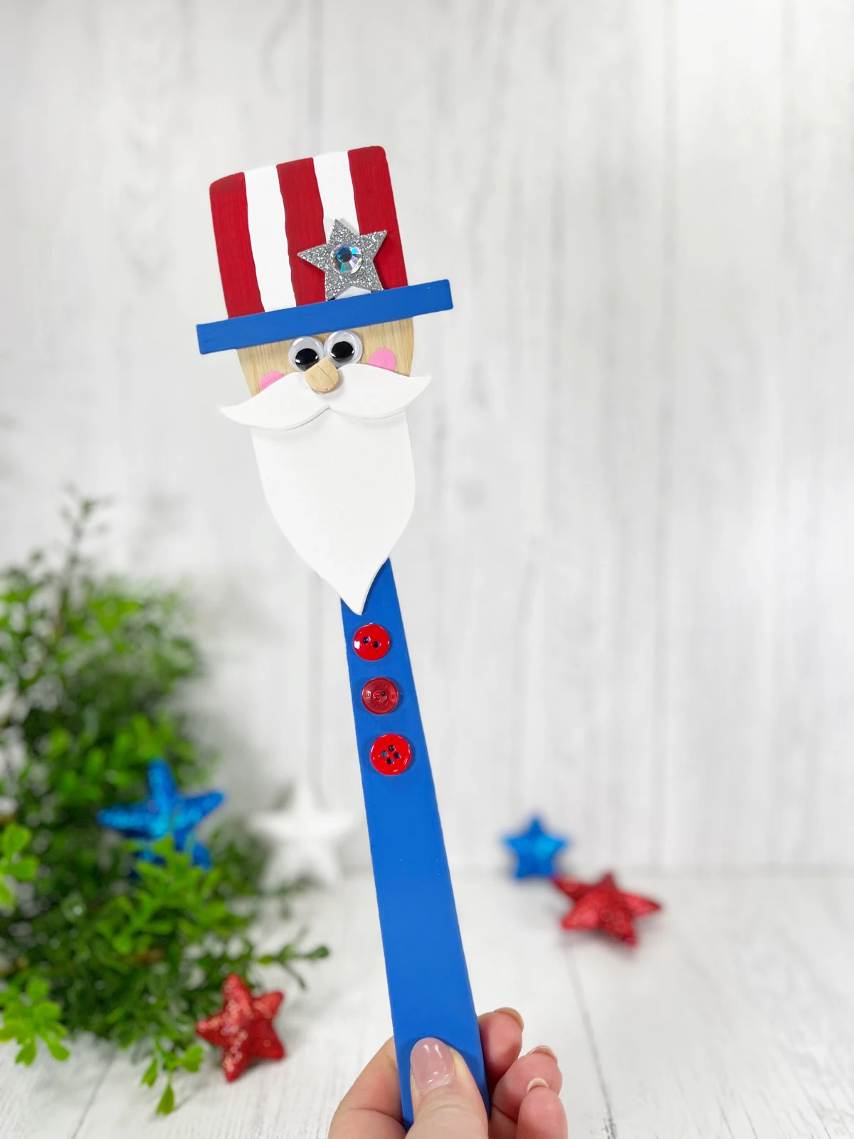 Wooden Spoon Uncle Sam Craft | Today's Creative Ideas